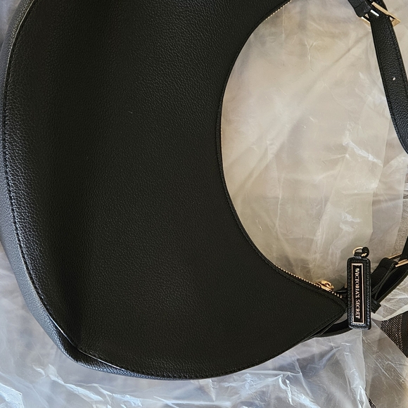 NWOT VICTORIA SECRET CRESENT BAG - Picture 5 of 8
